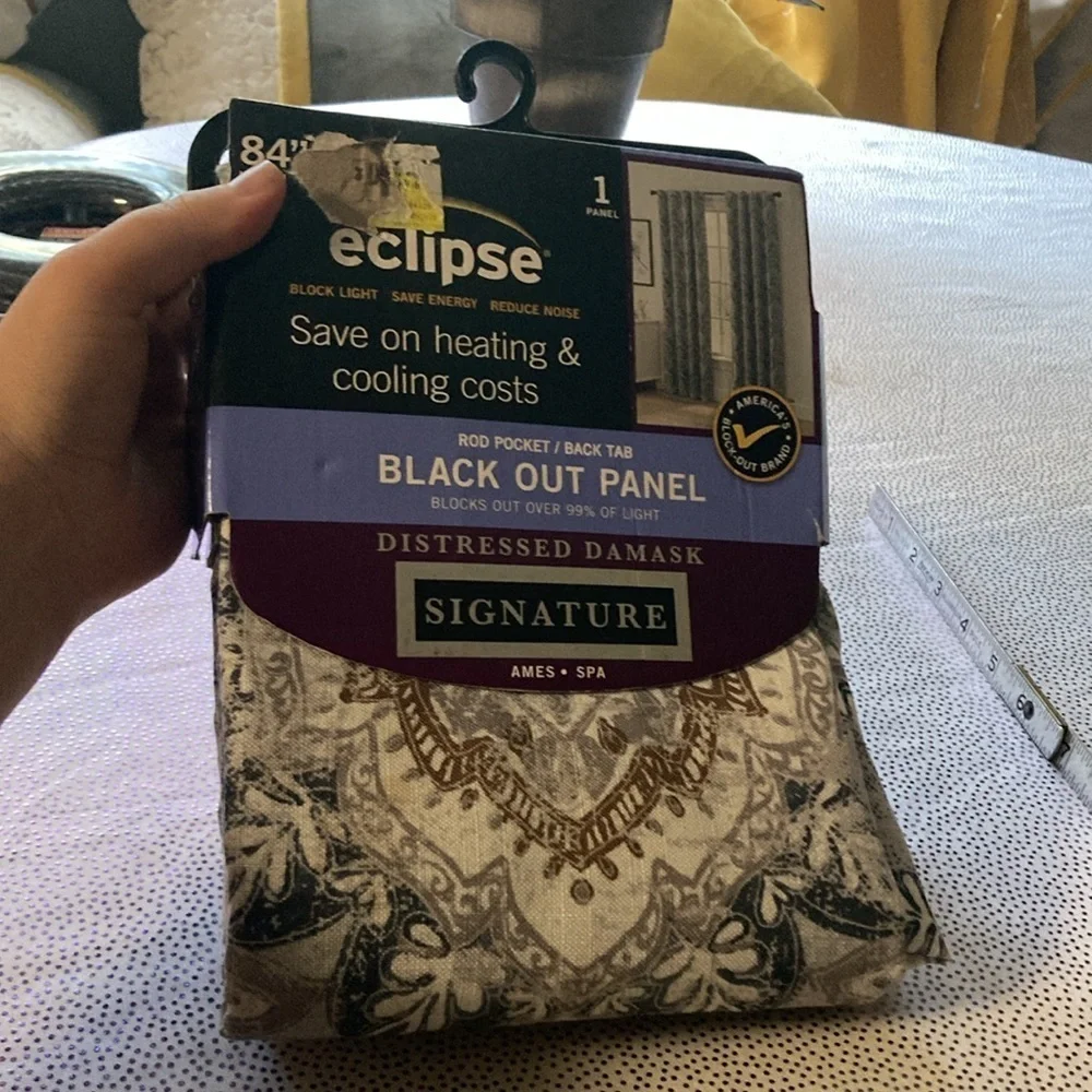 Eclipse black out panel 1 42in w x84 in L blocks out over 99% of light n…